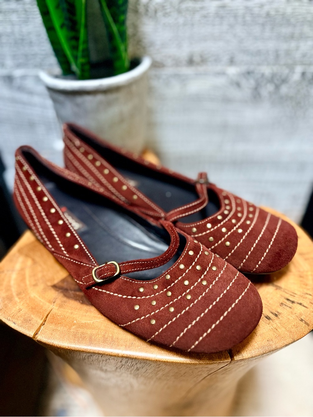ECCO | Studded Low Leather Mary Jane Buckle Shoes - Women's 39/8, Maroon/Gold